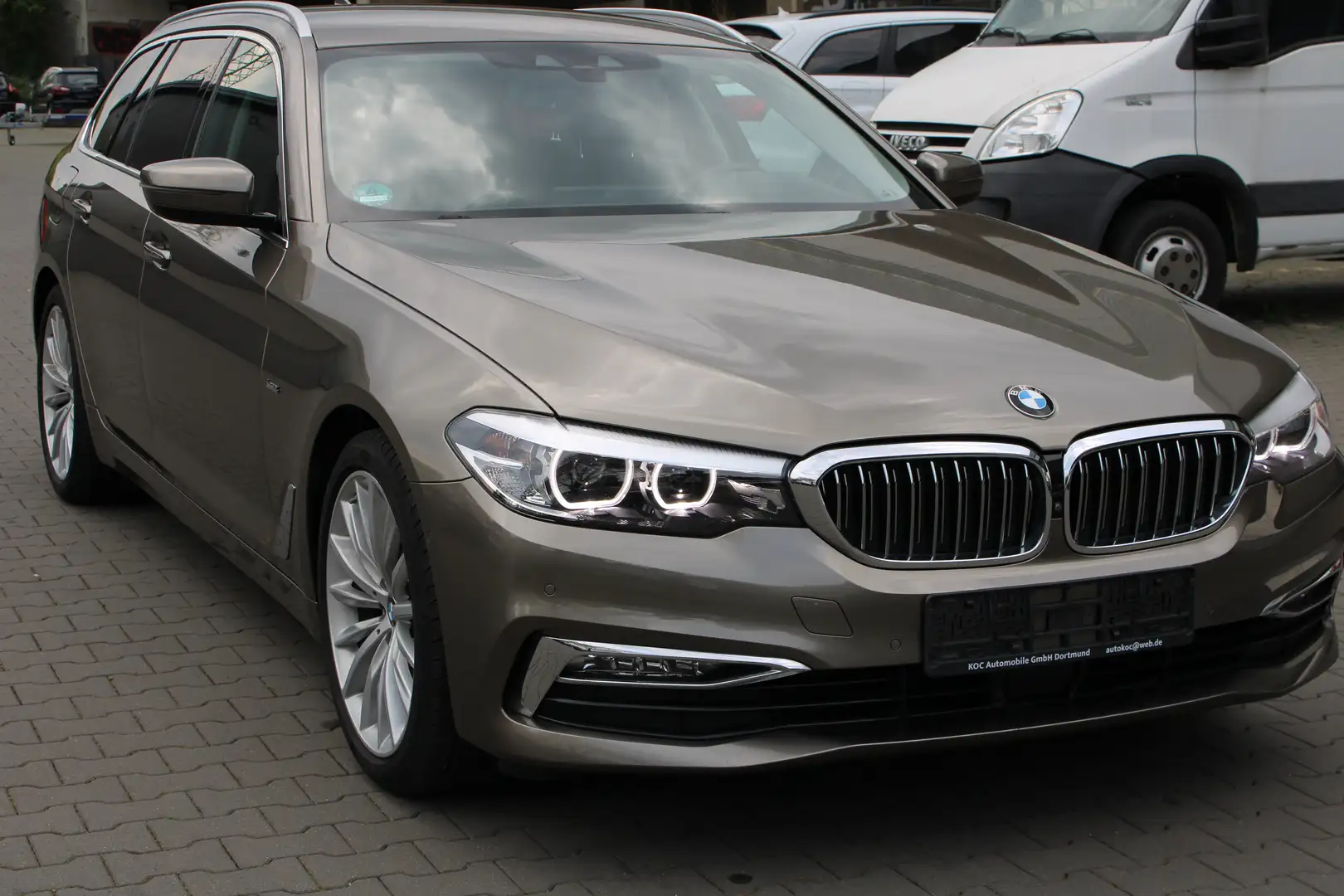 BMW 520 d Luxury Line (G31) Navi Plus/HeadUp/Leder/LED/ Beige - 2