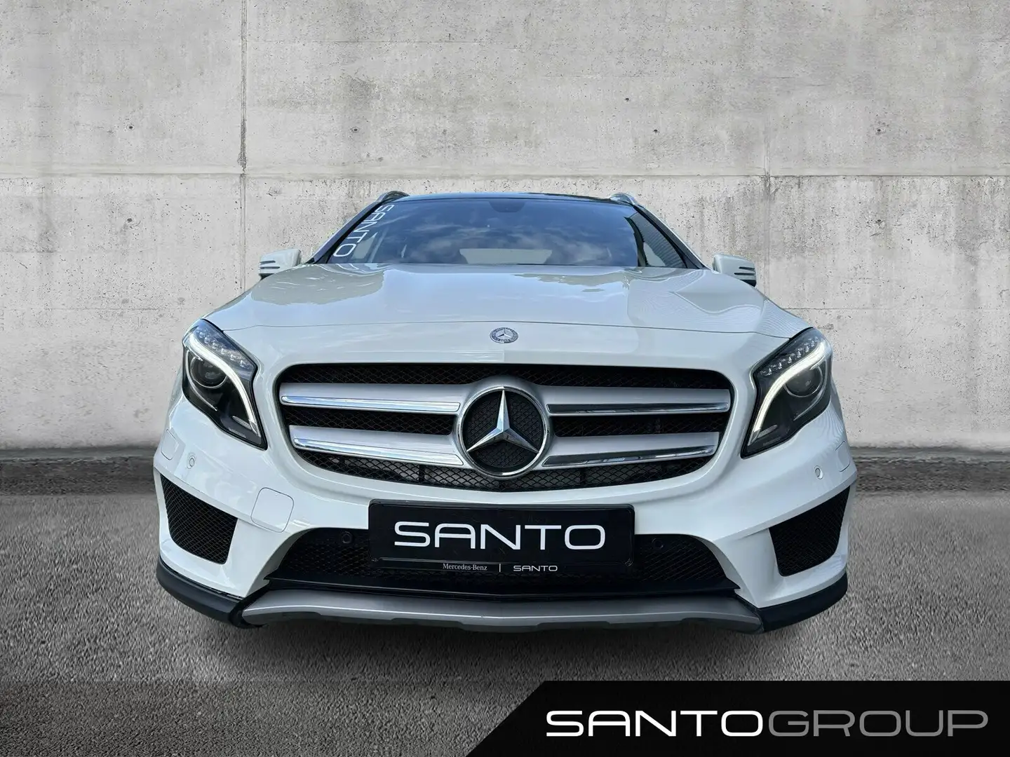 Mercedes-Benz GLA 200 GLA 200 AMG Line PANO NAVI LEDER XENON SHZ PDC Weiß - 2