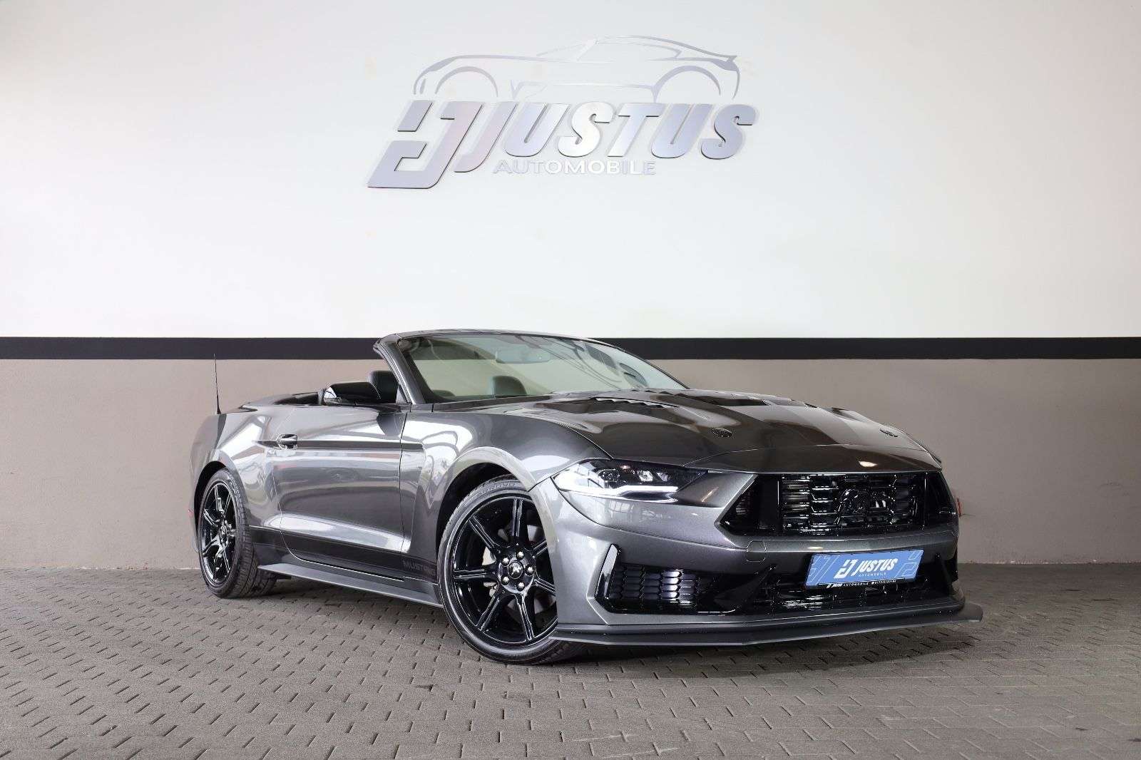Second hand Ford Mustang 