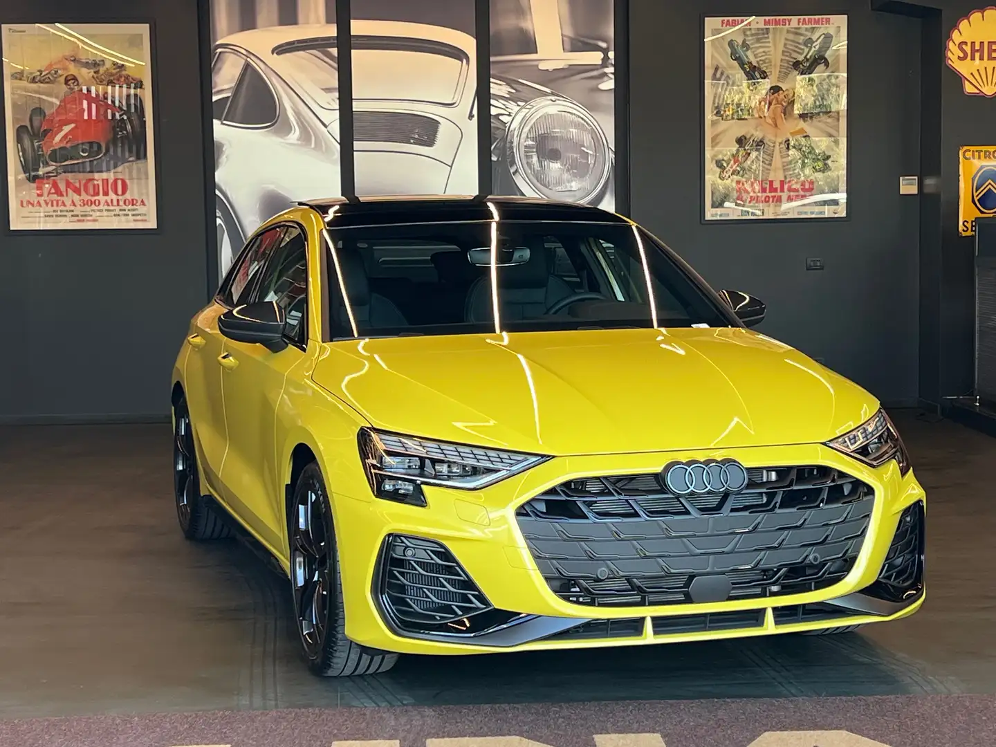 Audi S3 Sportback 2.0 tfsi Sport Attitude quattro s-tronic Jaune - 1