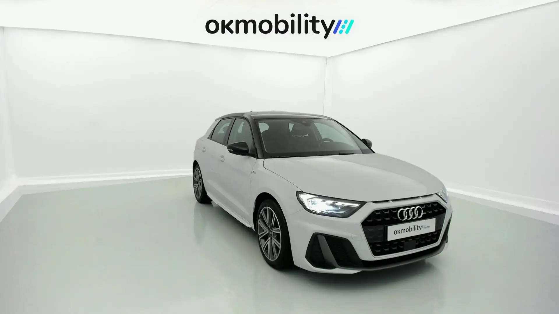 Audi A1 Sportback 30 TFSI Advanced Blanc - 2