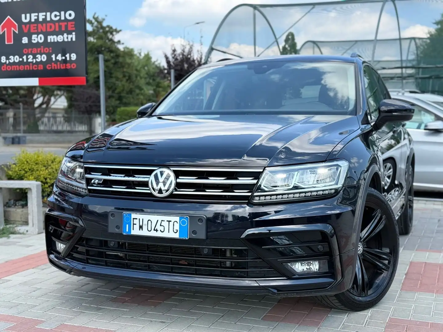 Volkswagen Tiguan Tiguan 2.0 TDI 150CV DSG R-LINE Noir - 1