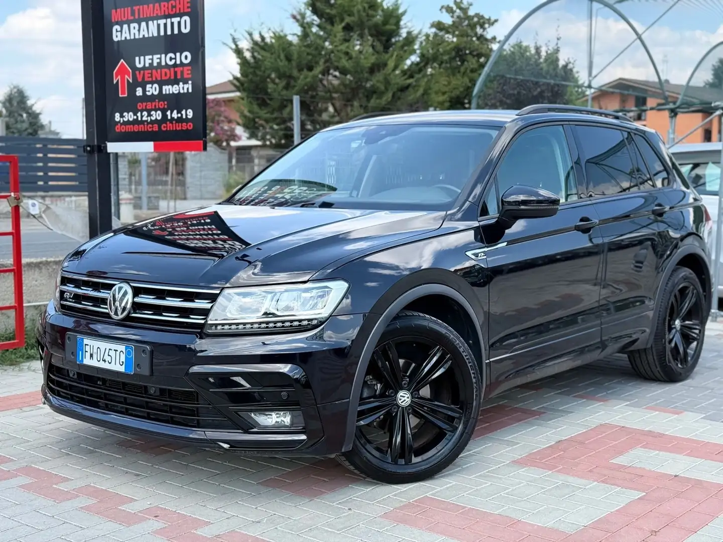Volkswagen Tiguan Tiguan 2.0 TDI 150CV DSG R-LINE Noir - 2