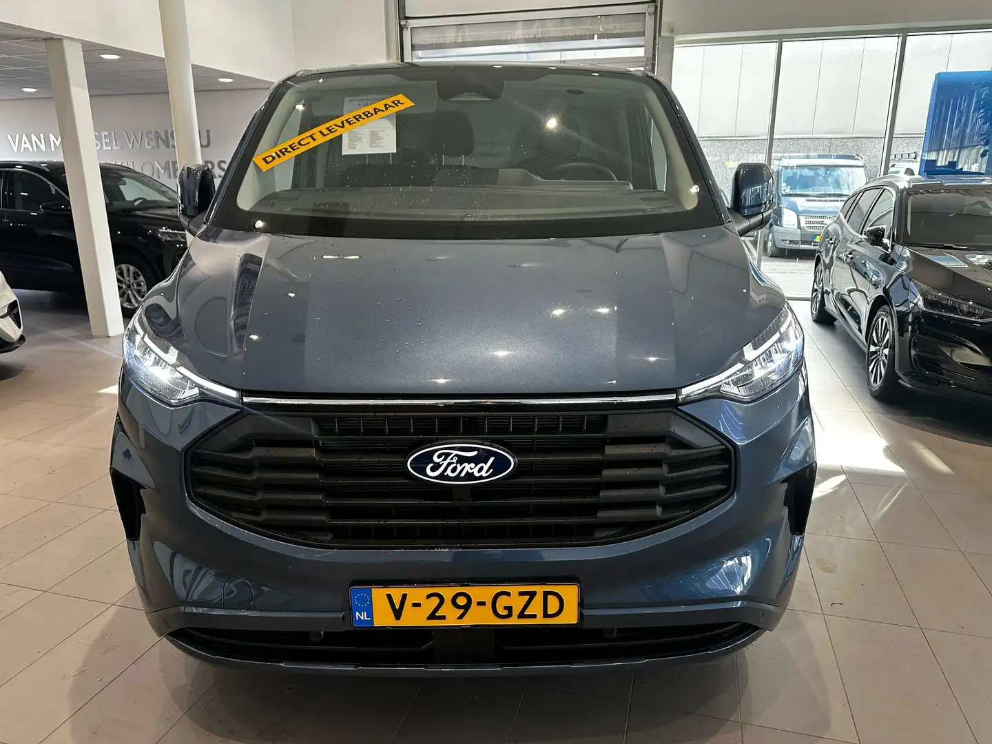 Ford Transit Custom 300 2.0 TDCI L2H1 Limited | 136 PK | BPM VRIJ | NA Blauw - 2