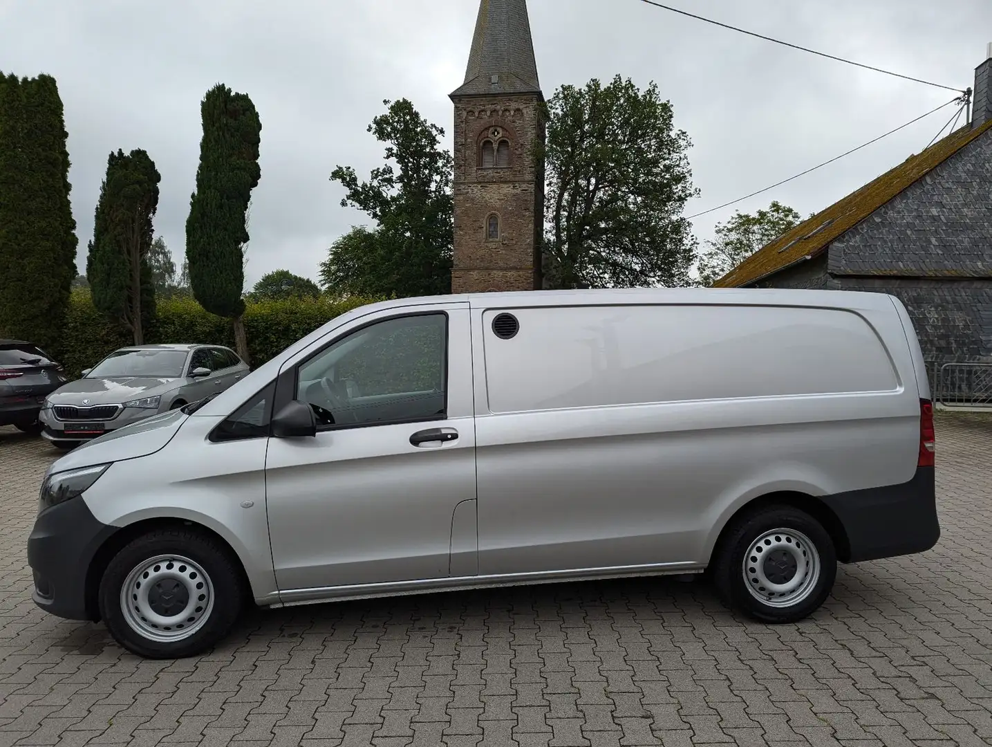 Mercedes-Benz Vito Kasten 116 CDI BT RWD lang Silber - 2