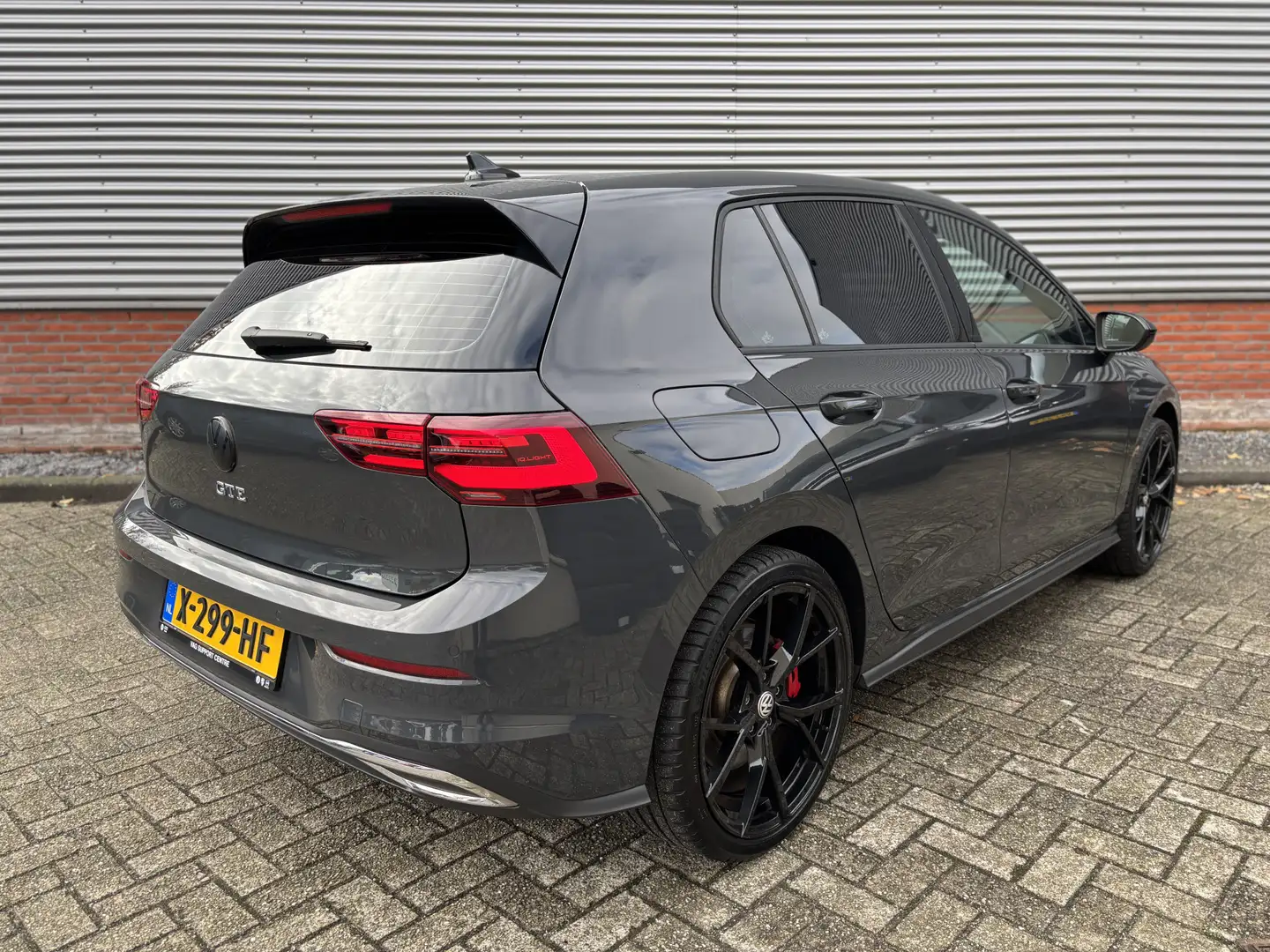 Volkswagen Golf GTE 1.4 eHybrid | 19'' Velgen | Stuur/Stoel verw | IQ. Gris - 2