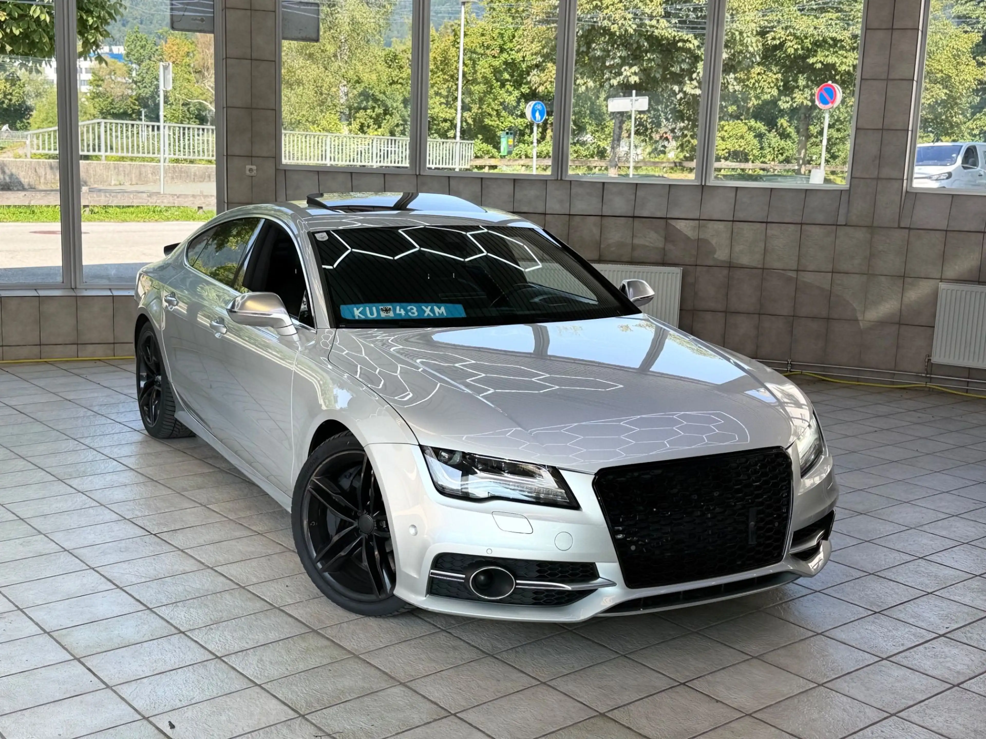 Audi S7 Sportback 4,0 TFSI quattro S-tronic — photo 2