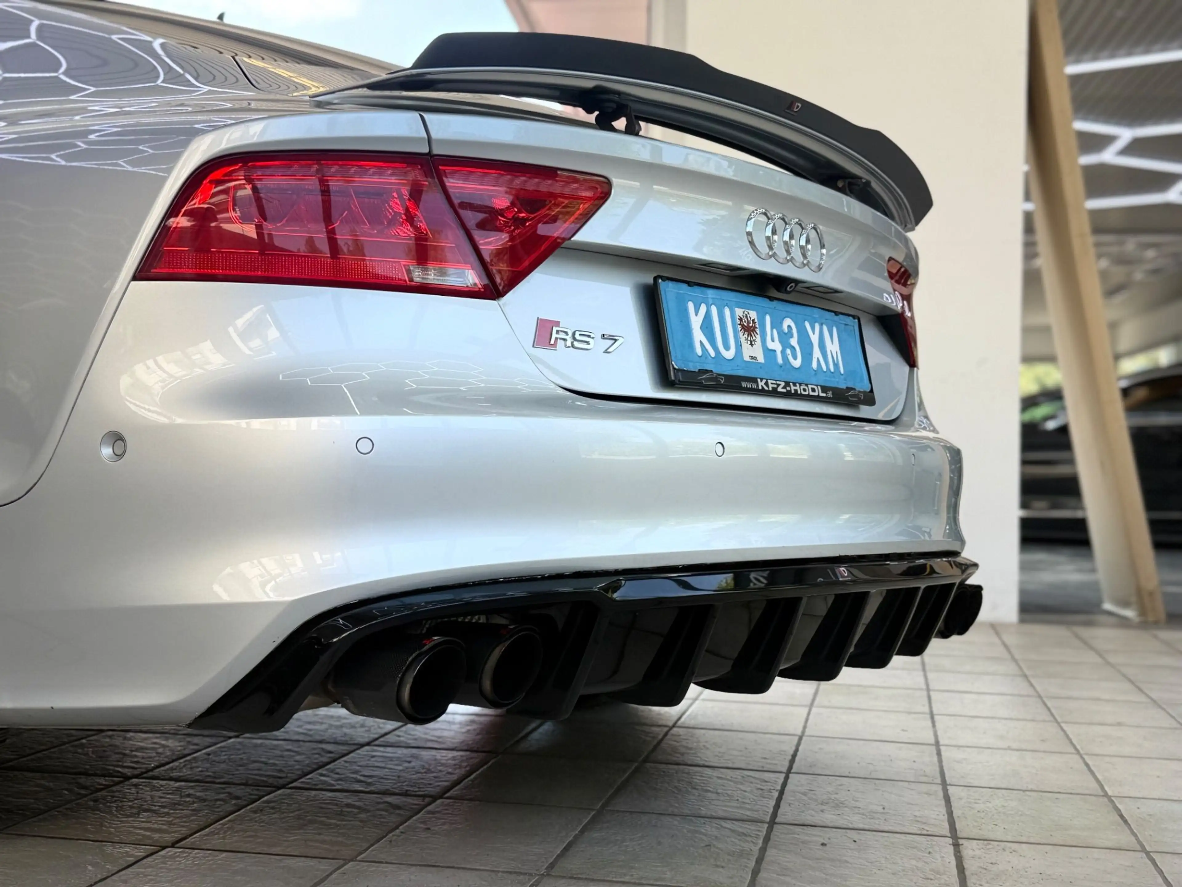 Audi S7 Sportback 4,0 TFSI quattro S-tronic — photo 13