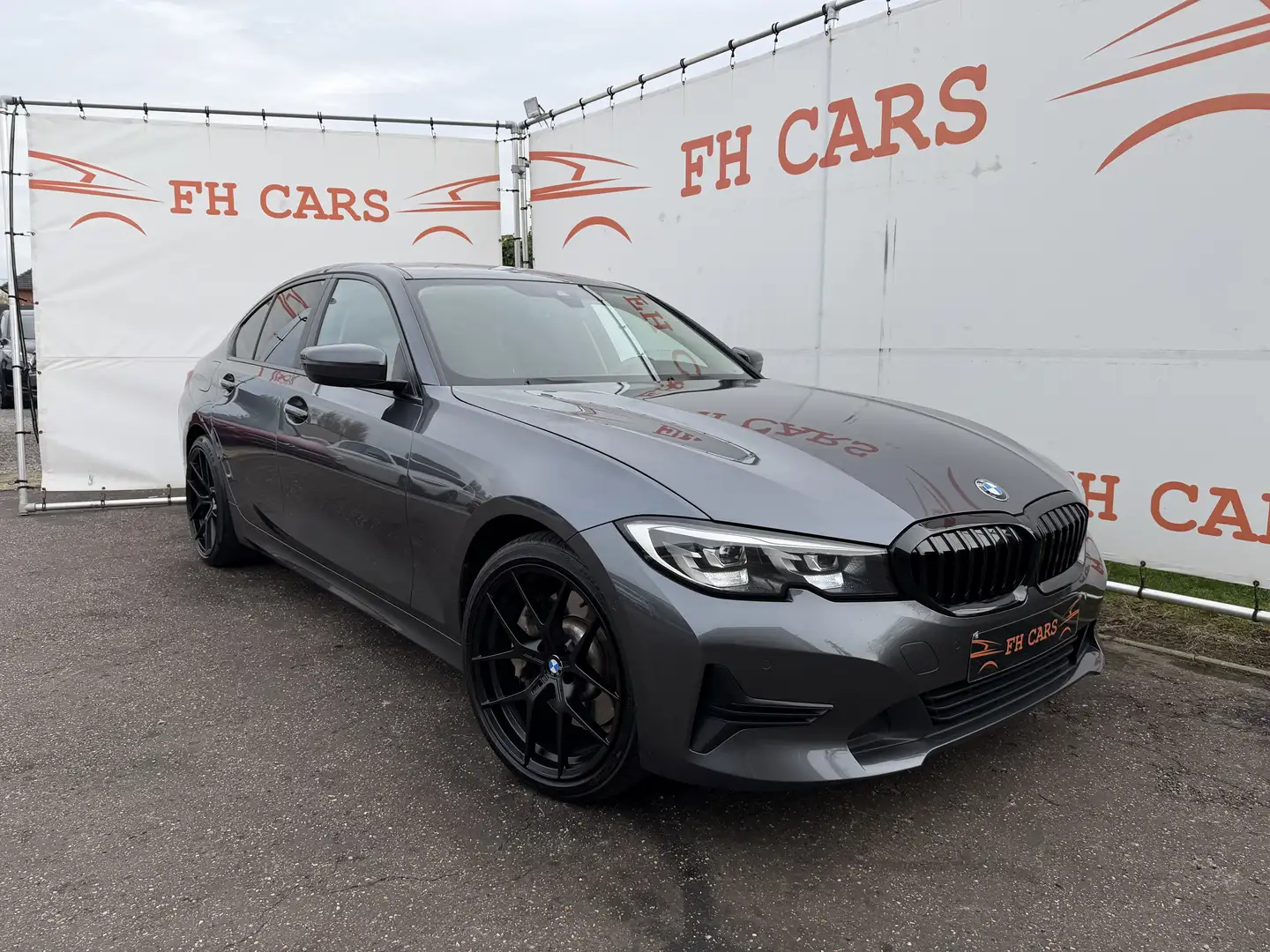 BMW 330 e Aut. M SPORT 19'' *292 PK*FULL LED*CAMERA*NAVI* Gris - 1