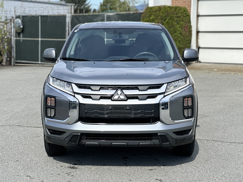2023 Mitsubishi RVR ES — снимка 1