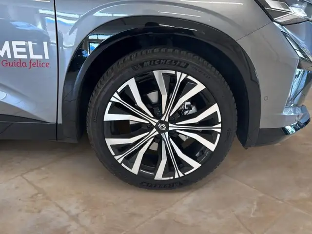 Renault Austral view 6