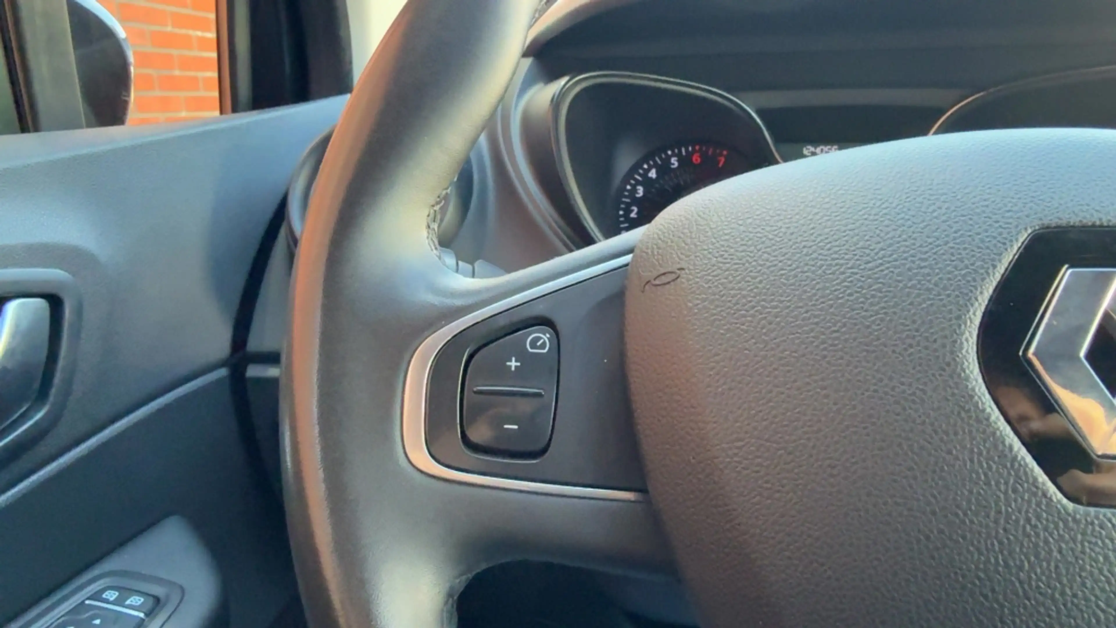 Renault Captur 0.9 TCe Limited | Stoelverwarming | Cruise Control — photo 16