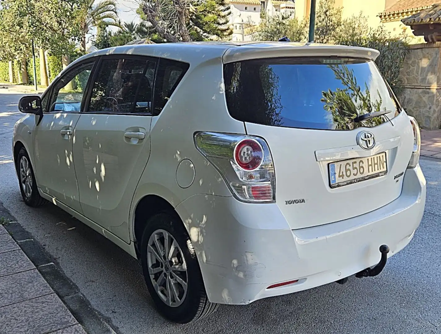 Toyota Verso 2.0D Active 120 7pl. Blanco - 2