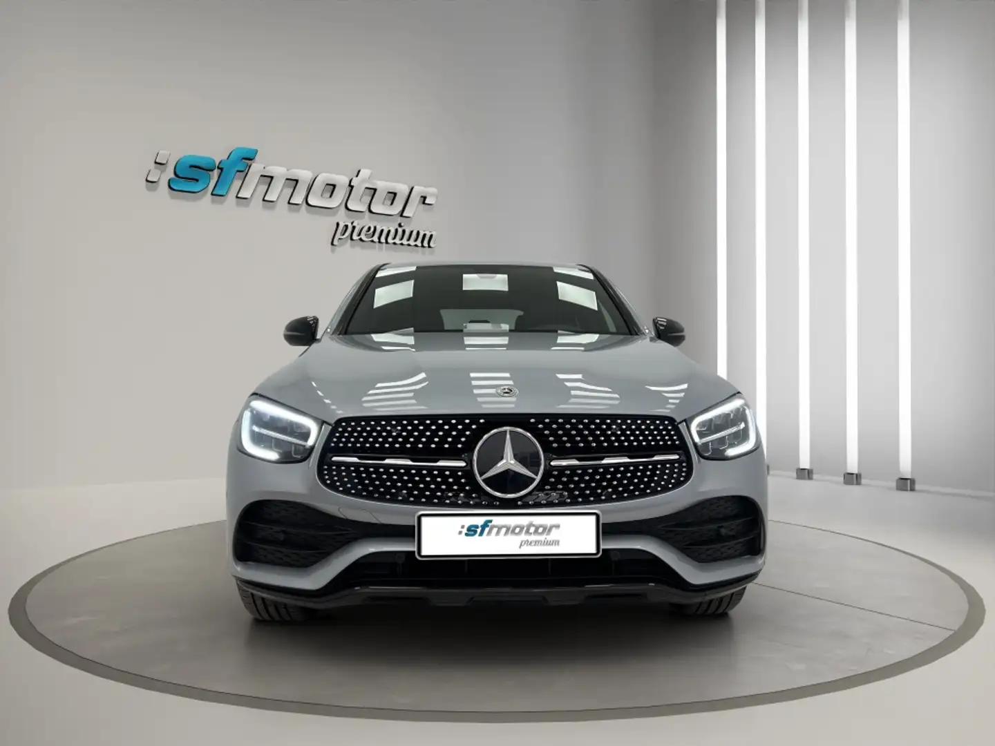 Mercedes-Benz GLC 220 220d 4Matic 9G-Tronic Plateado - 2