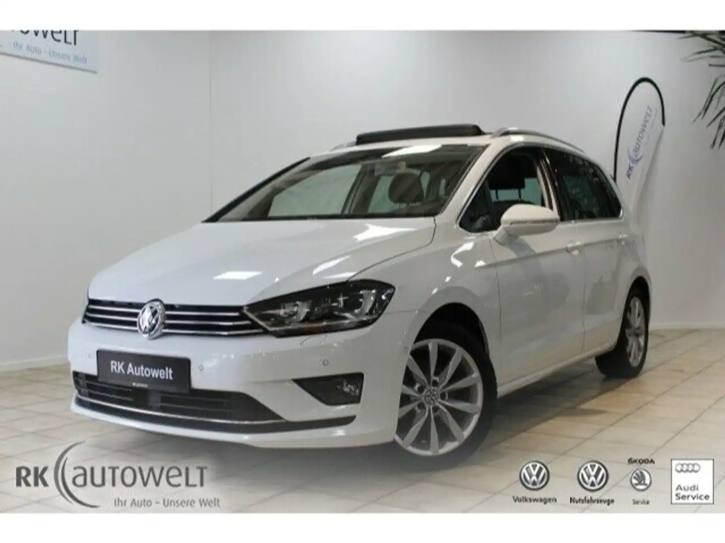 Volkswagen Golf Sportsvan 2.0 TDI BMT Highline Bluetooth Navi StandHZG Kurve Blanco - 2