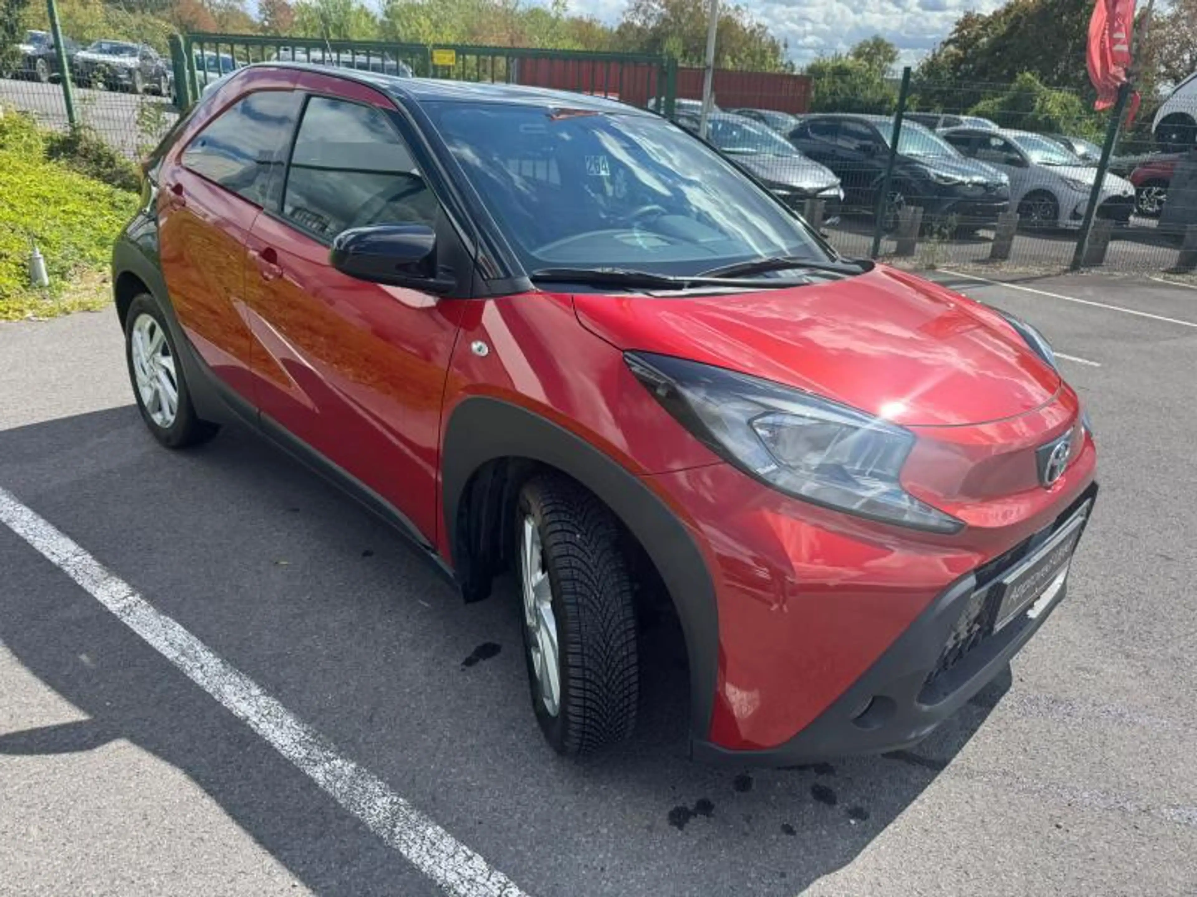 Toyota Aygo X Hatchback 1.0L MT X pulse + tech pack — photo 4
