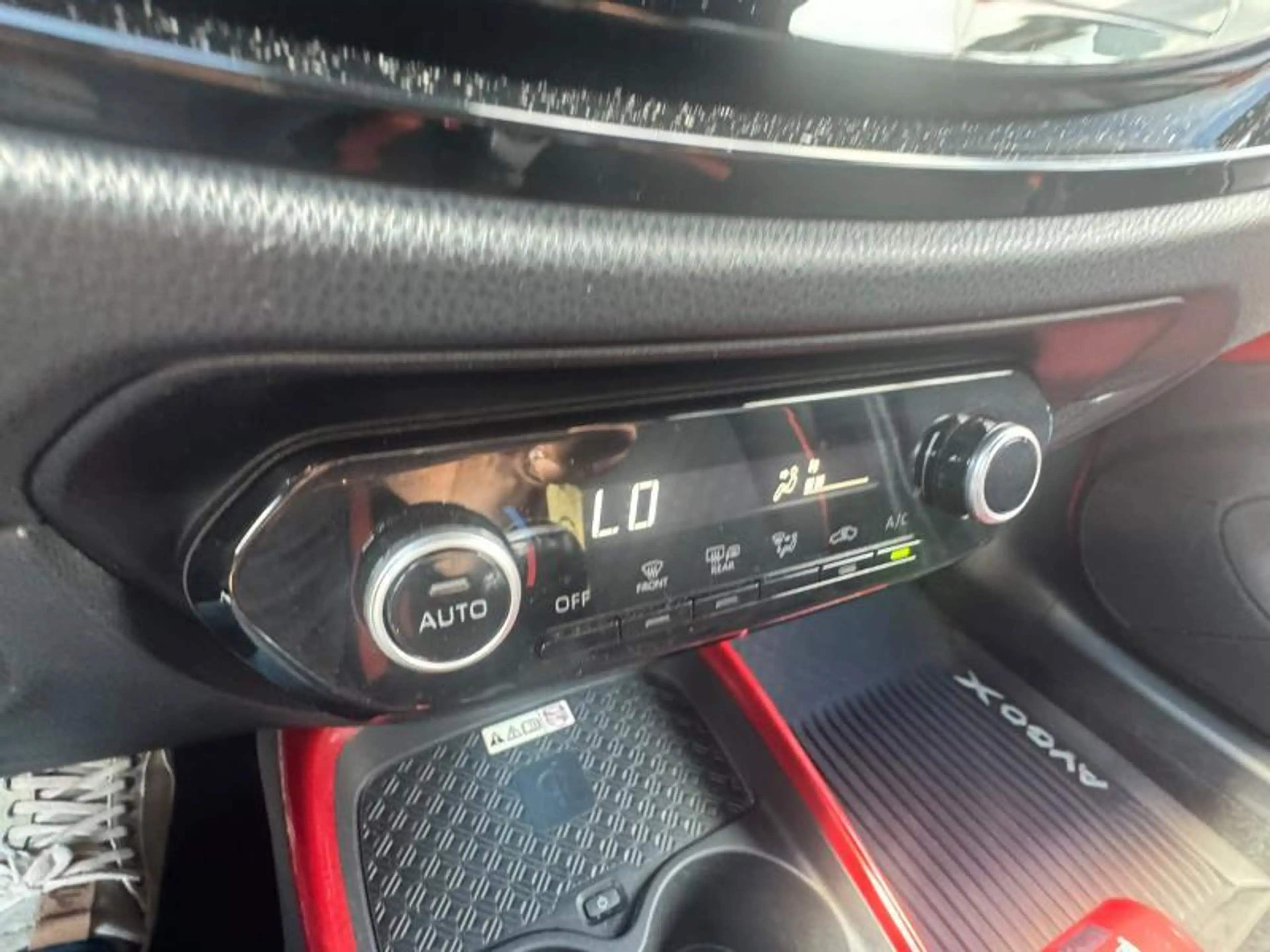 Toyota Aygo X Hatchback 1.0L MT X pulse + tech pack — photo 15