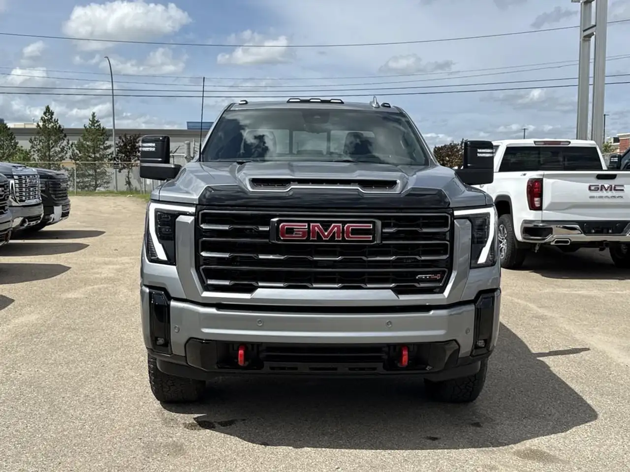 GMC Sierra 3500HD photo GMC Sierra 3500HD