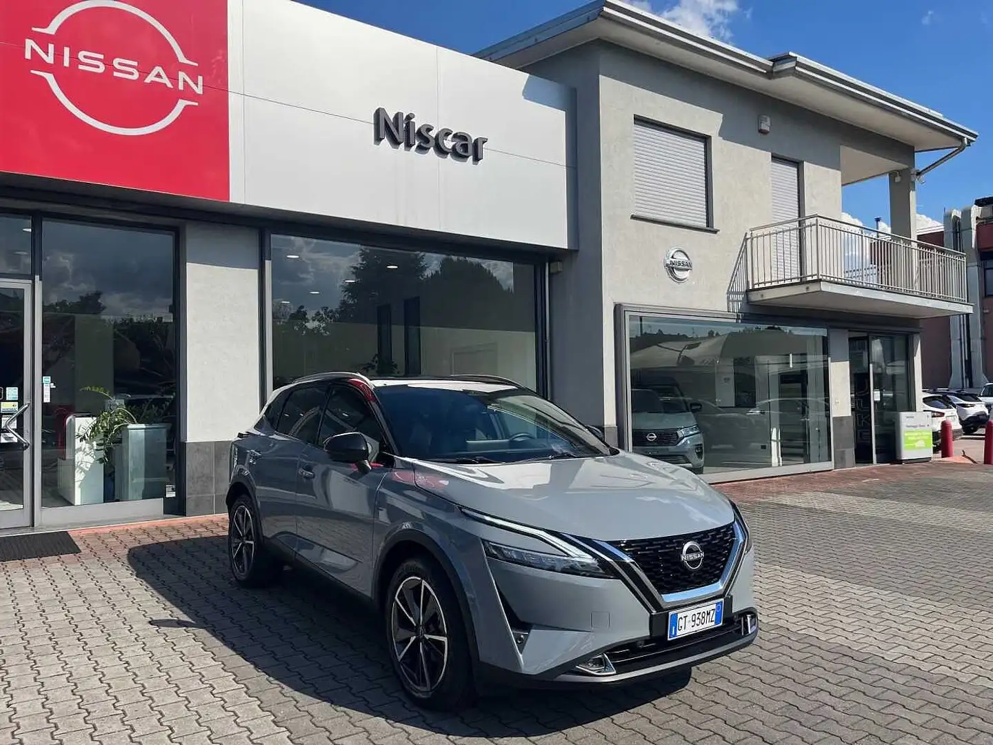Nissan Qashqai 3ª serie MHEV 158 CV Xtronic Tekna Grigio - 2