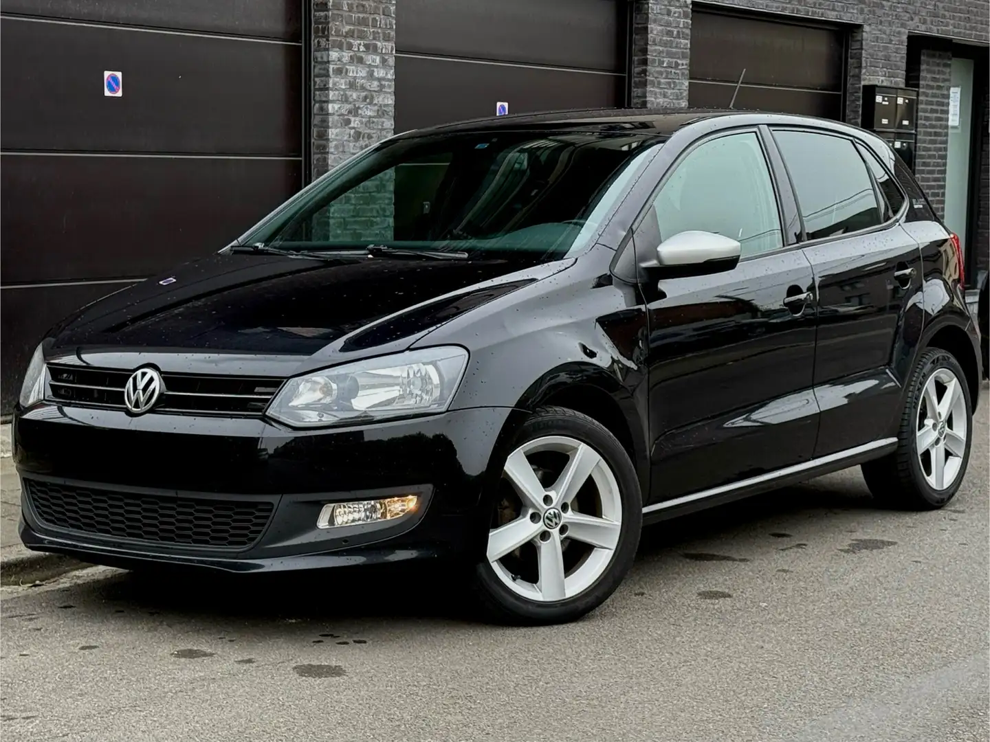 Volkswagen Polo 1.6 TDi *PRÊTE À IMMATRICULER*PACK SPORT* Noir - 1