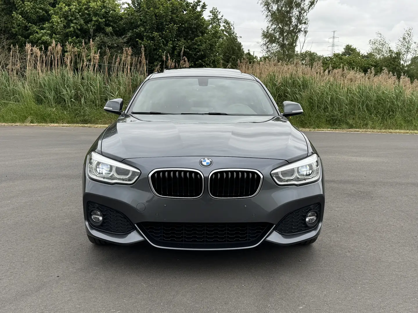 BMW 120 iA SPORT M-PAKKET | OPEN DAK | XENON | BMW SERVICE Šedá - 2
