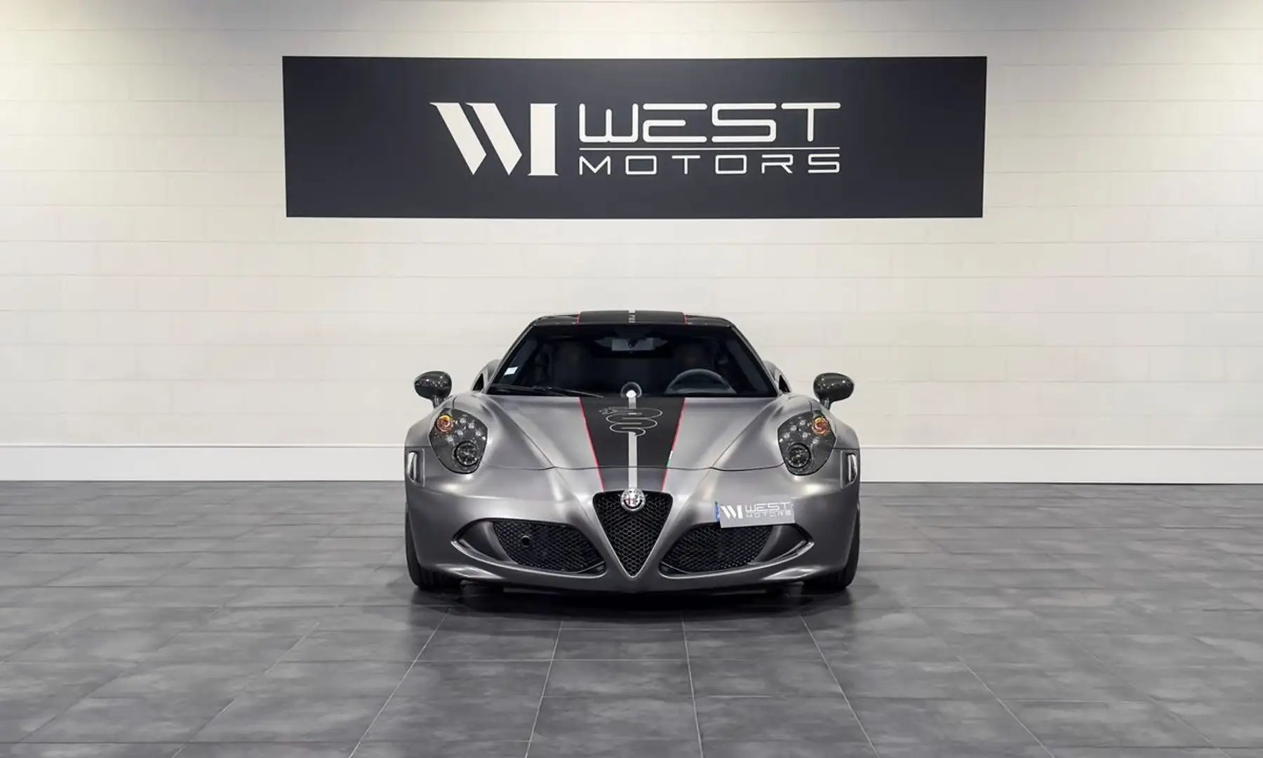 Alfa Romeo 4C Competizione 1750 240 – 1°Main Française 1 of 108  Gris - 2
