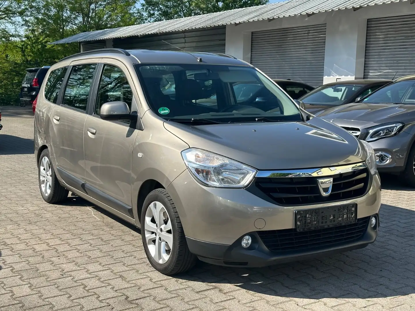Dacia Lodgy Prestige|Navi|7 Sitz Gold - 1