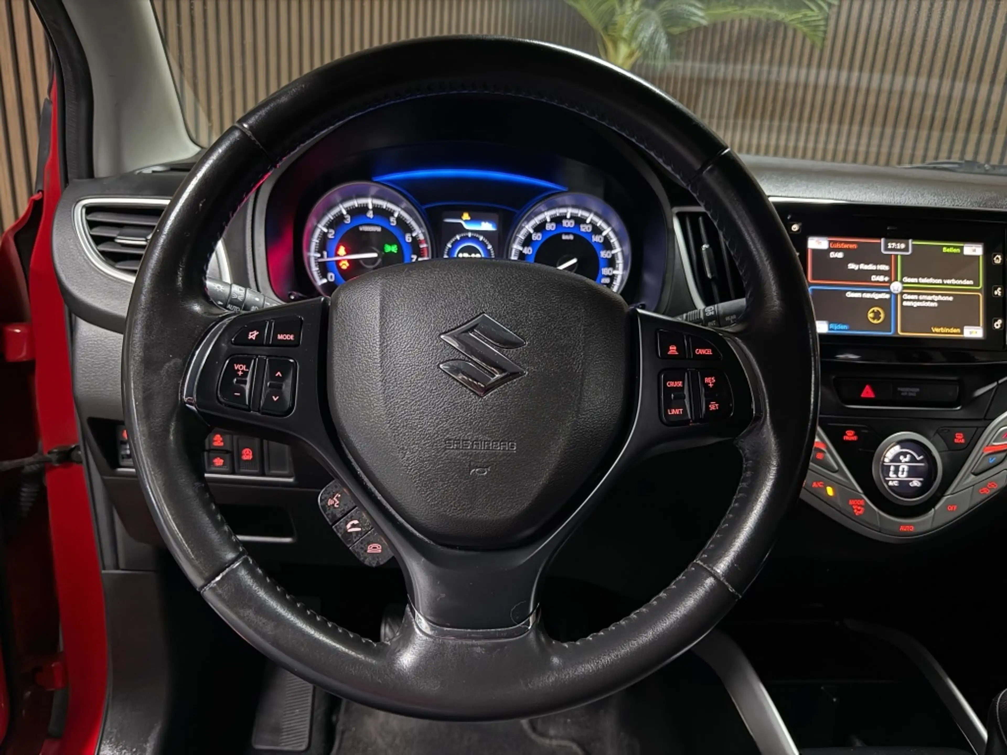 Suzuki Baleno 1.2 Smart Hybride High executive — photo 12