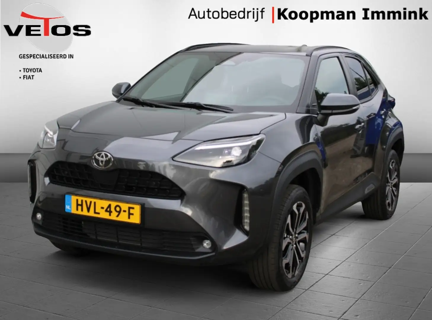 Toyota Yaris Cross 1.5 Hybr 130 Dynamic + Comfort Pakket Grigio - 1