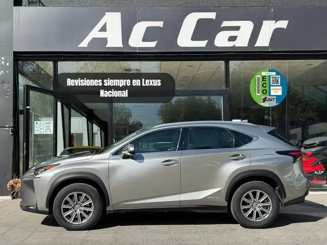 Lexus NX 300h 2.5 Corporate 2WD + Navibox