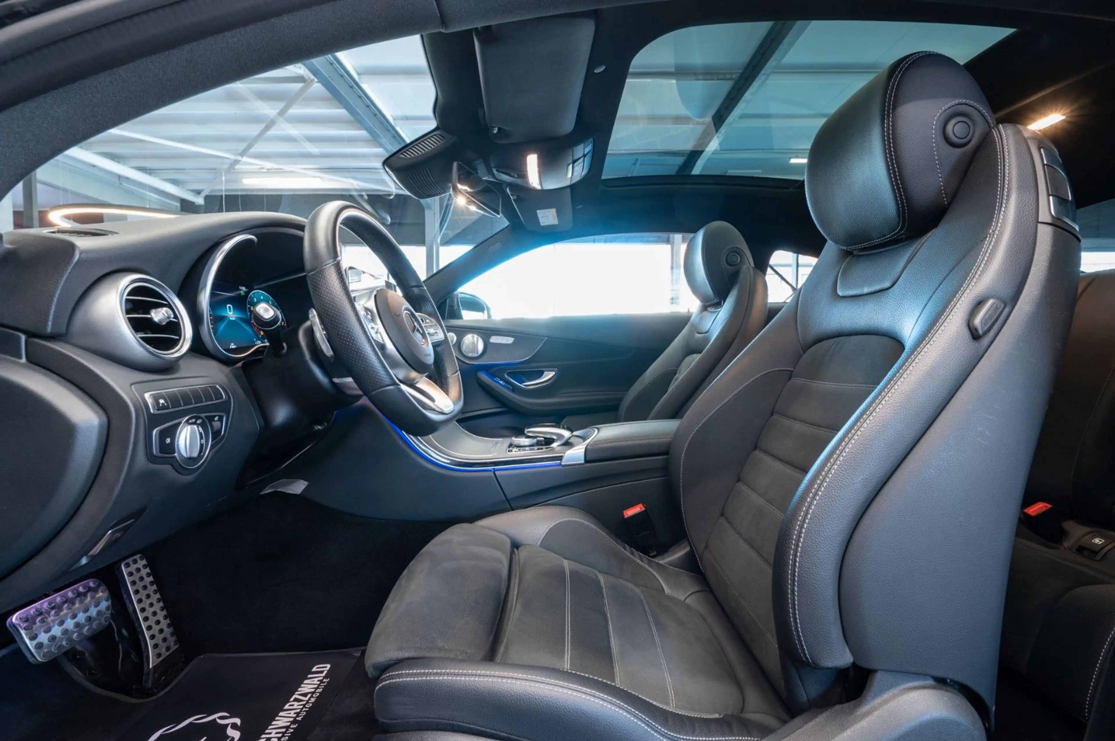Mercedes-Benz C 400 C400 Coupe 4MAT| AMG-LINE|VIRTUAL|NIGHT|PANO|19" — photo 13