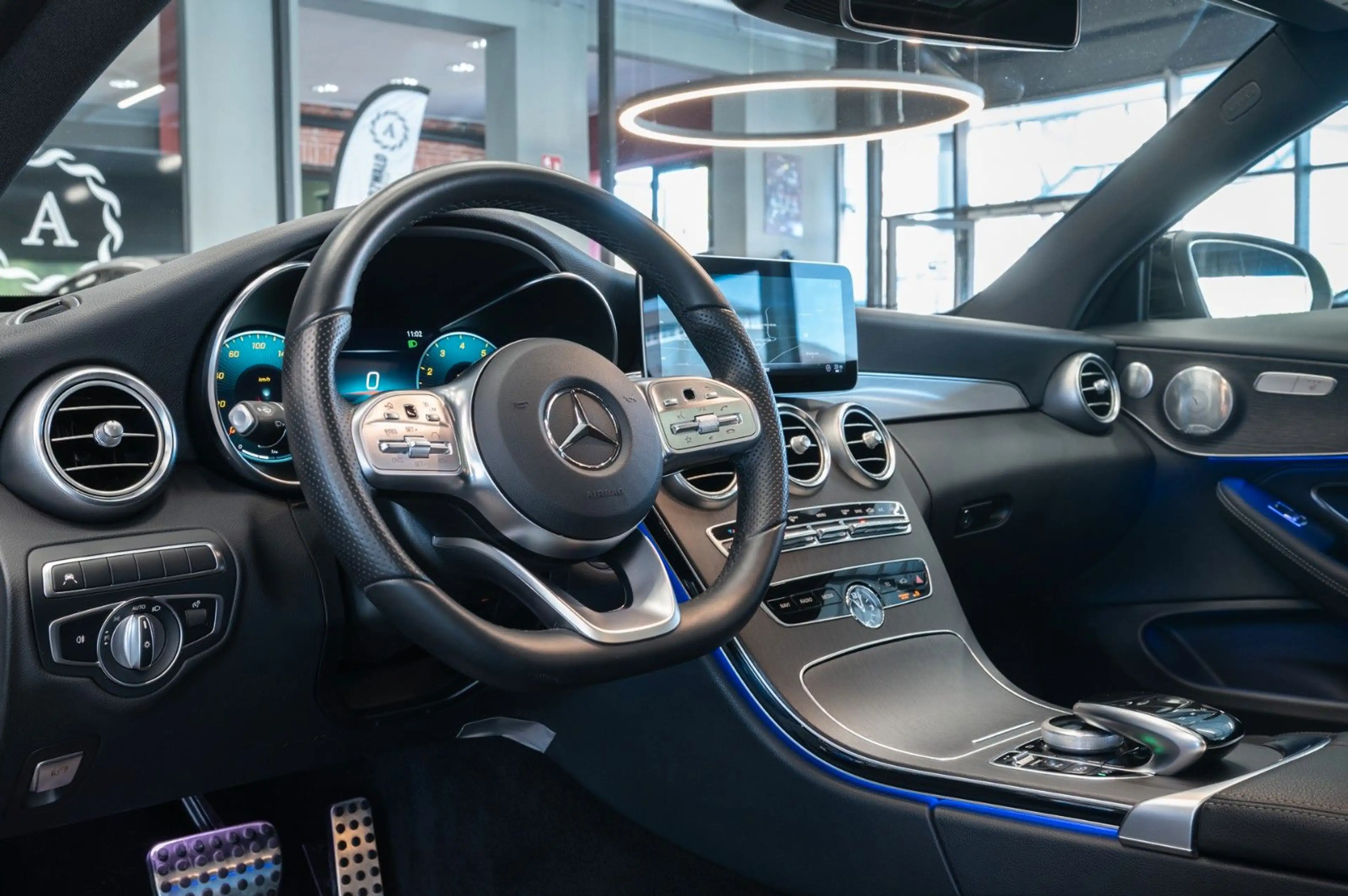 Mercedes-Benz C 400 C400 Coupe 4MAT| AMG-LINE|VIRTUAL|NIGHT|PANO|19" — photo 12