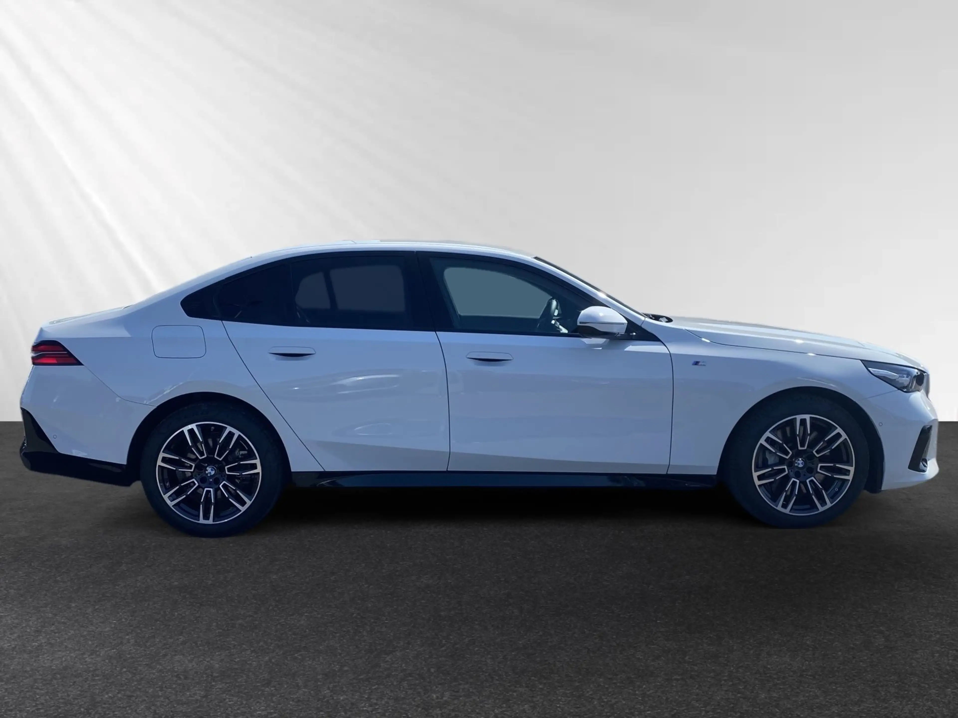 BMW 550 e xDrive M Sport|Bowers&Wilkins|Autobahnass. — photo 2