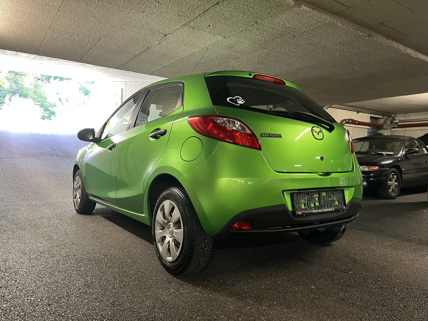 Mazda 2 1,3i CE Plus - 1