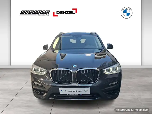 BMW X3 view 2
