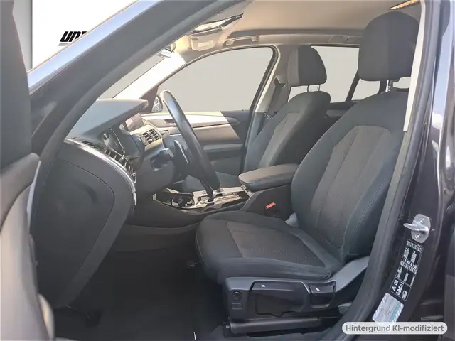 BMW X3 view 10