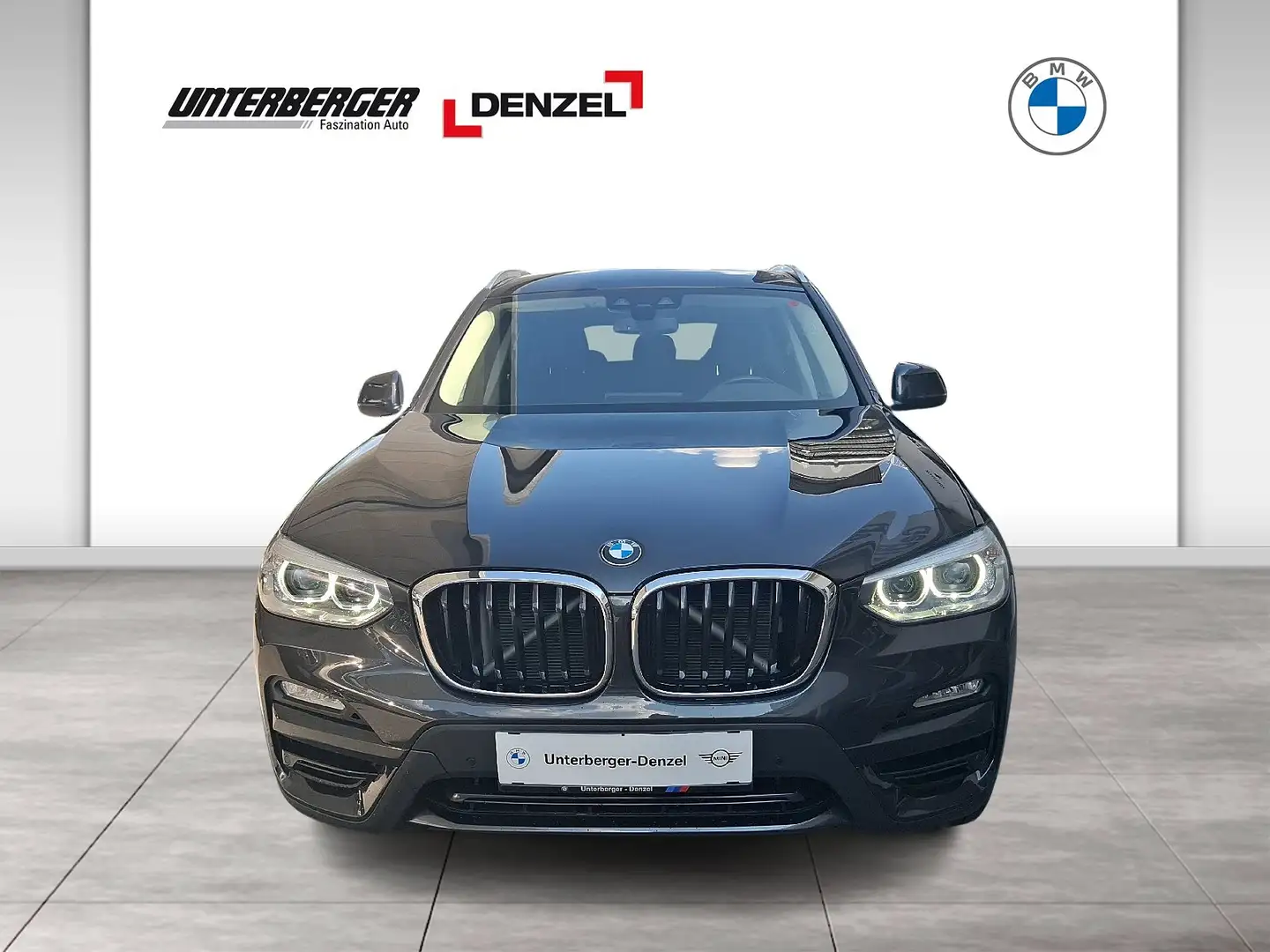 BMW X3 xDrive20d (G01) Advantage Grau - 2