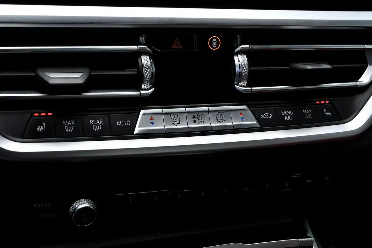 BMW 4 Series снимка BMW 4 Series