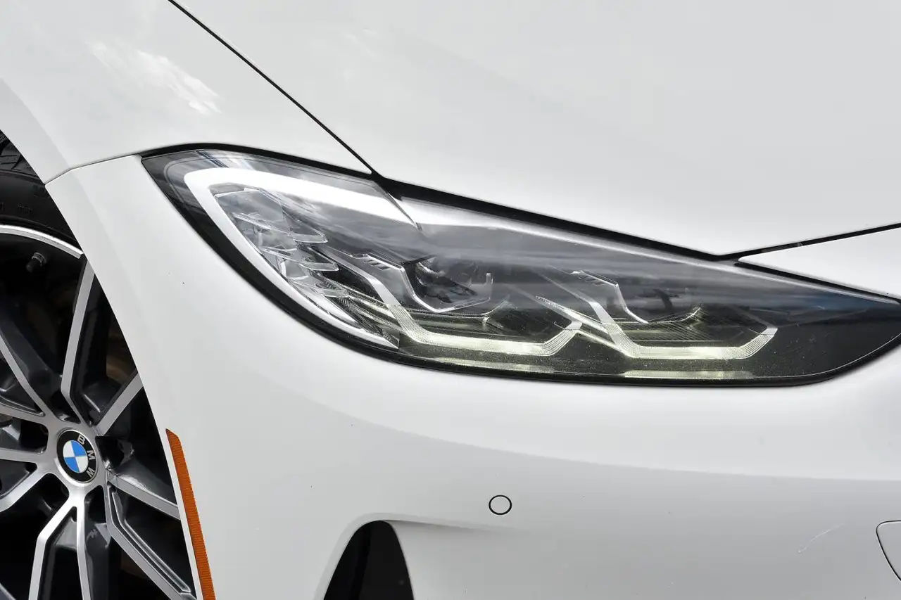 BMW 4 Series снимка BMW 4 Series