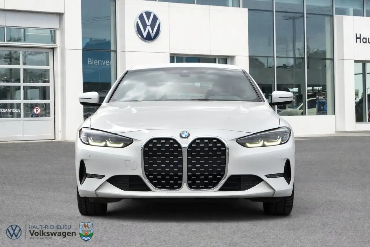 BMW 4 Series снимка BMW 4 Series