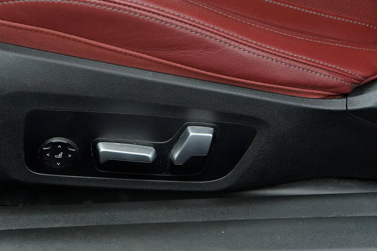 BMW 4 Series снимка BMW 4 Series