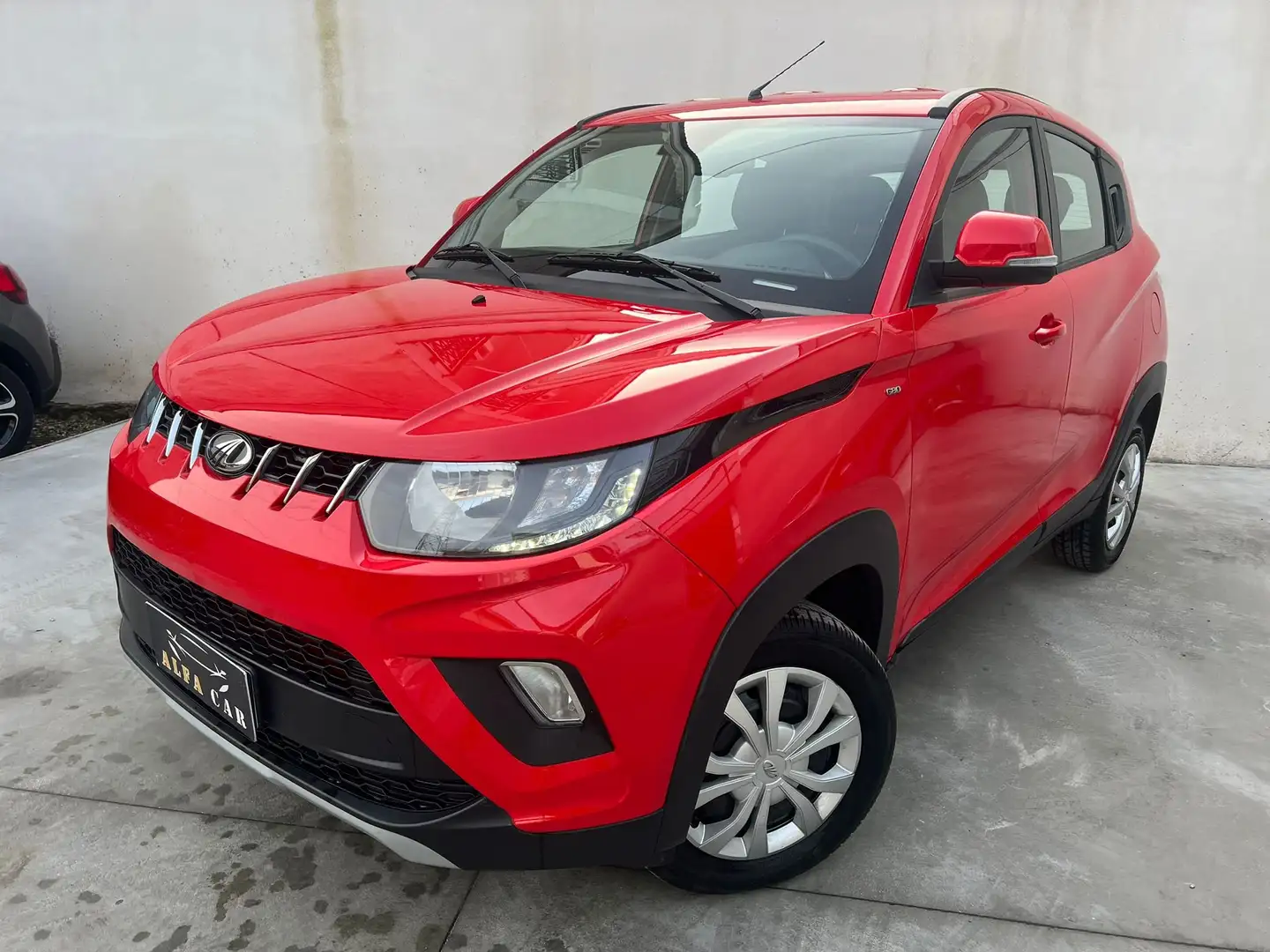 Mahindra KUV100 KUV100 1.2 87CV K6+ 2025!!! Rot - 2