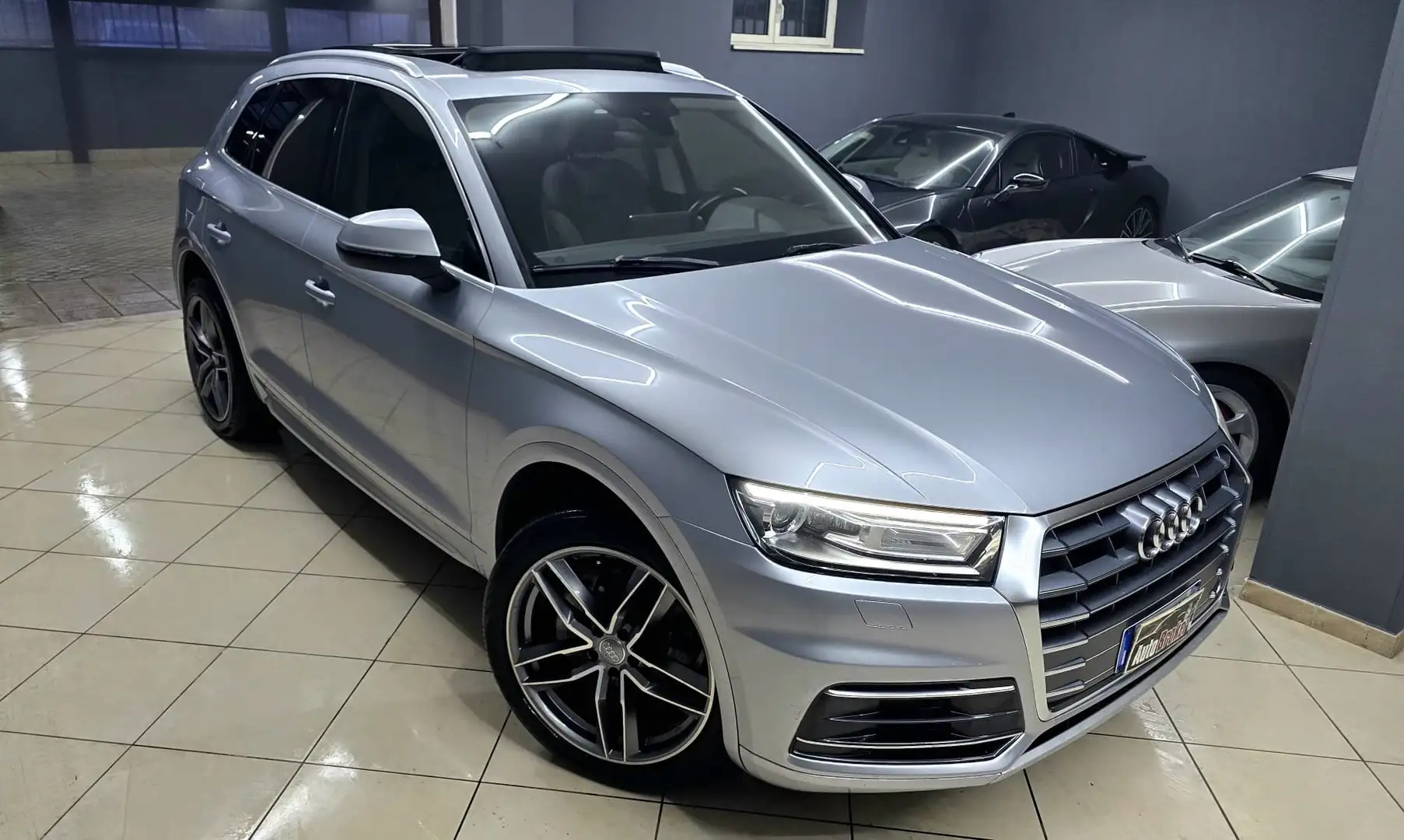 Audi Q5 2.0 tdi SPORT quattro 190cv s-tronic Argento - 1