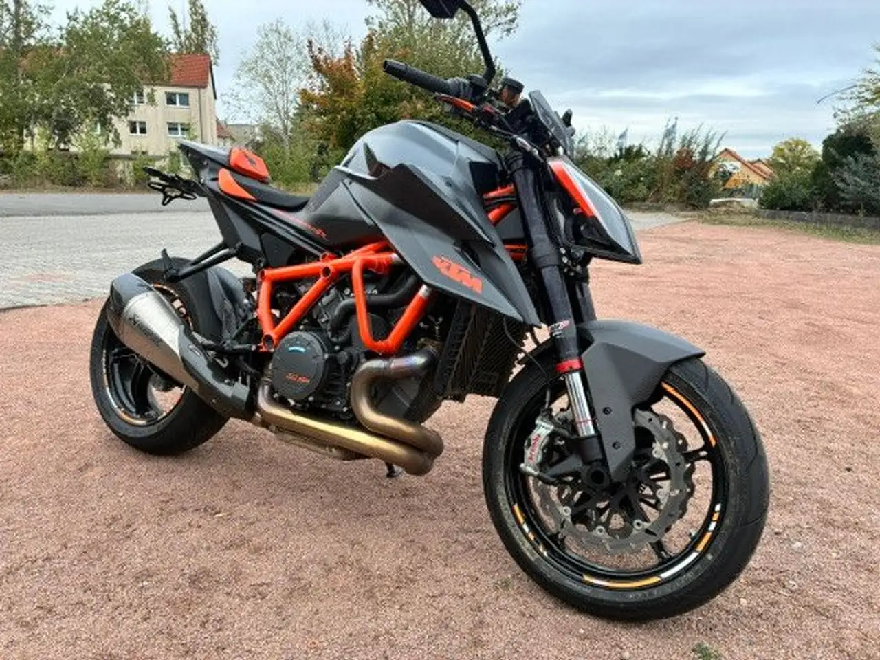 KTM