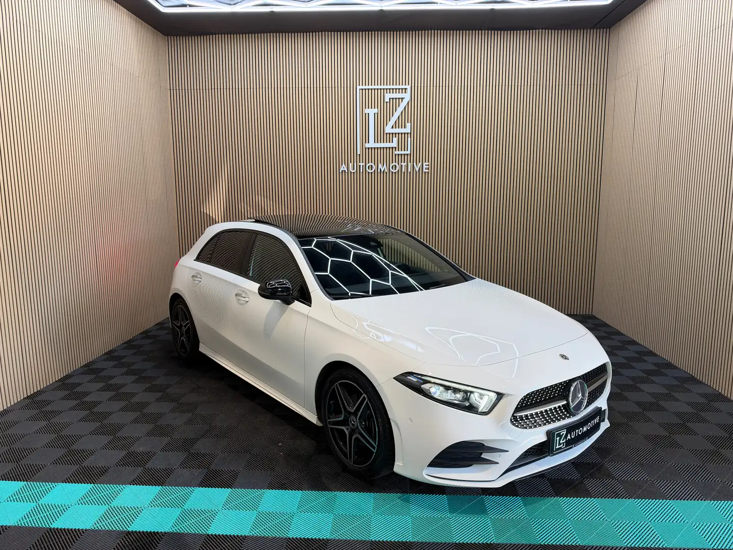 Mercedes-Benz A 200 A200d 4Matic AMG-LINE I GARANTIE I PANO I BURMESTER I MULTIBEAM Weiß - 1