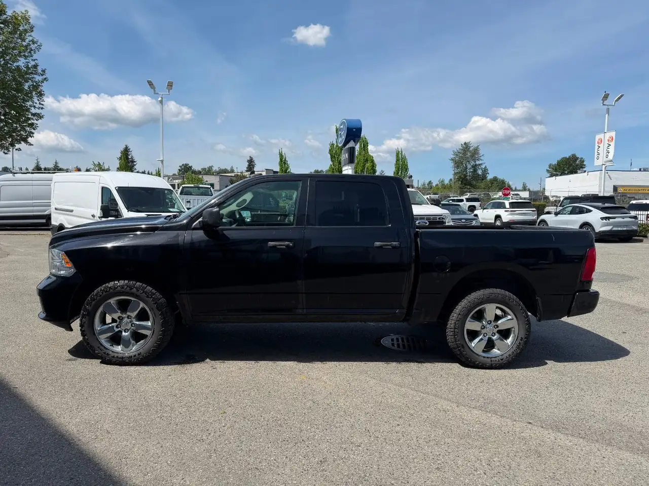 RAM 1500 снимка RAM 1500