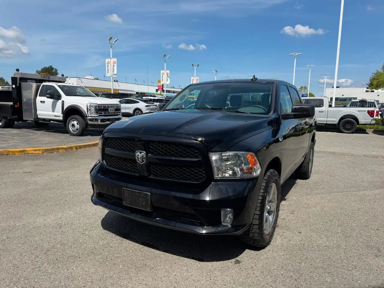 RAM 1500 снимка RAM 1500