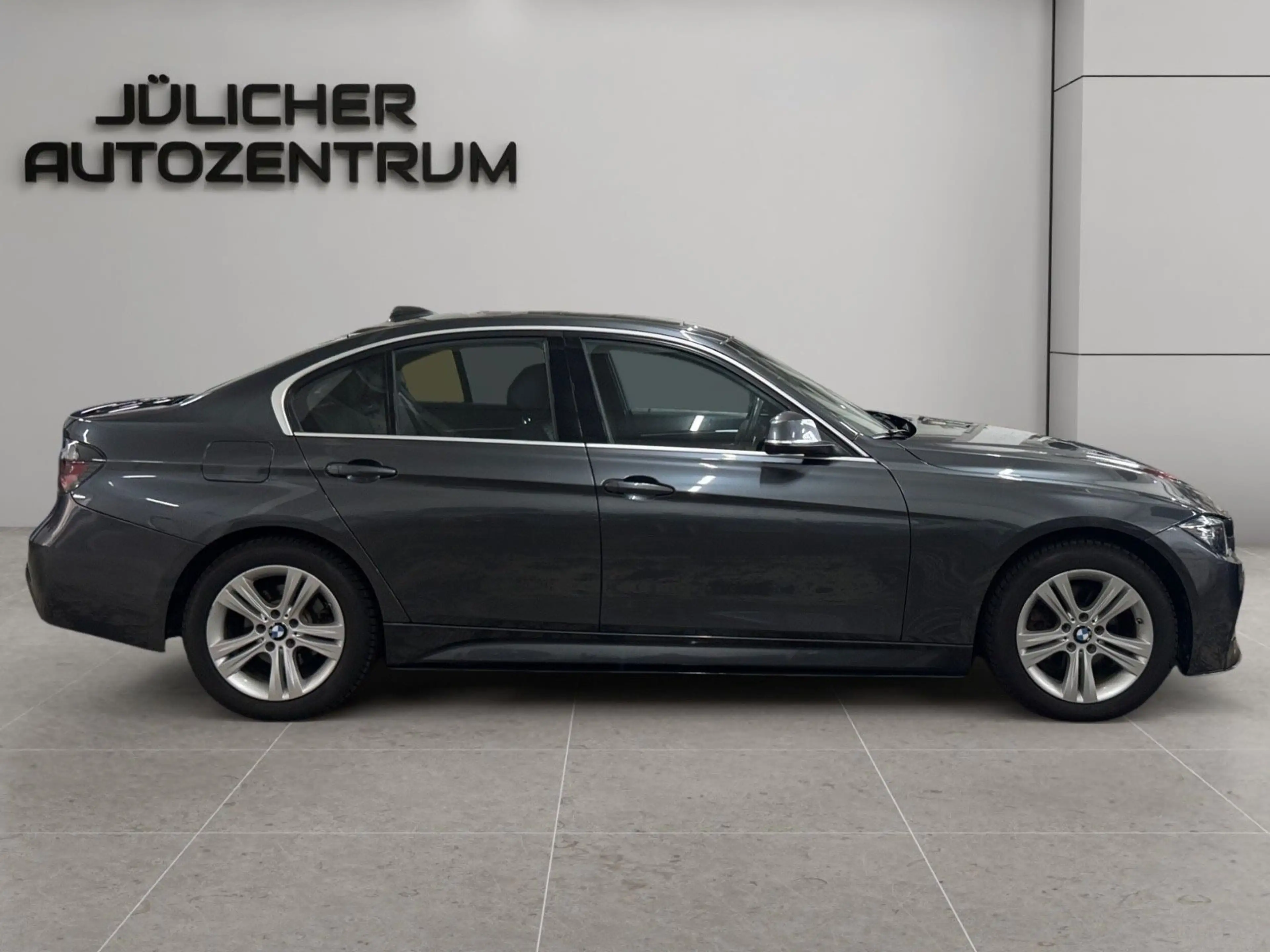 BMW 330 Limousine 330 i xDrive M Sport, Insp. Neu — photo 2