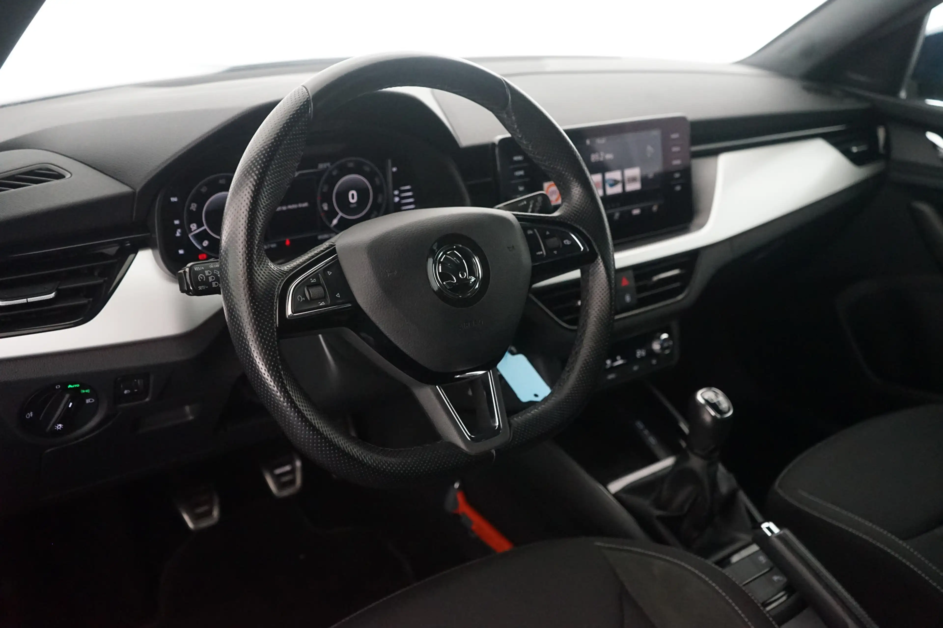 Skoda Kamiq 1.5 TSI ACT Sport Business — photo 14