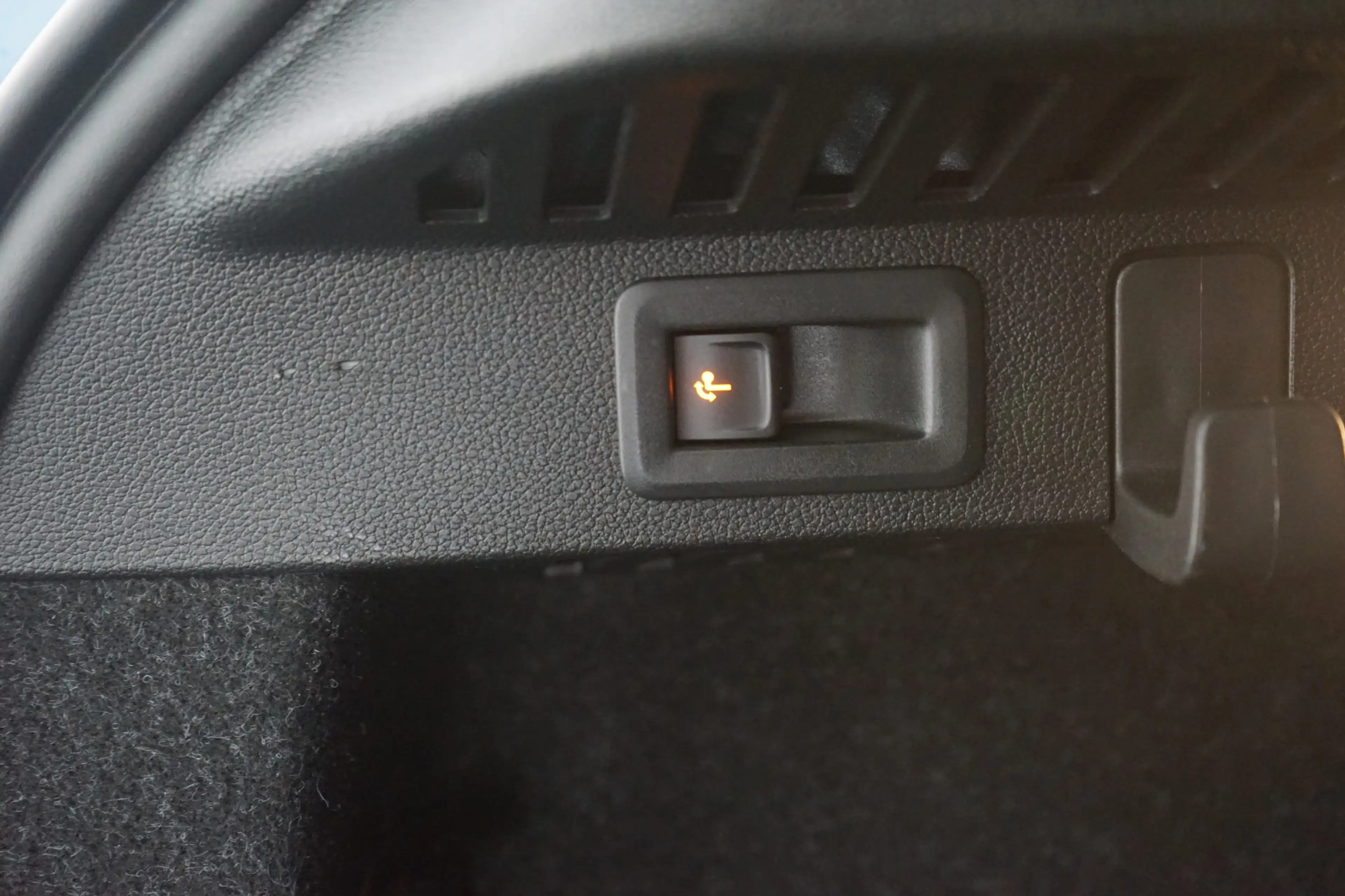 Skoda Kamiq 1.5 TSI ACT Sport Business — photo 13